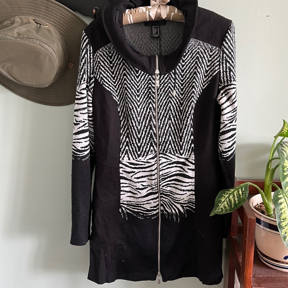 Frank Lyman long cardigan/coat